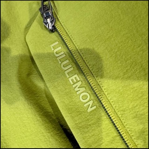 Waterproof Lululemon jacket/ small size. - Picture 2 of 5